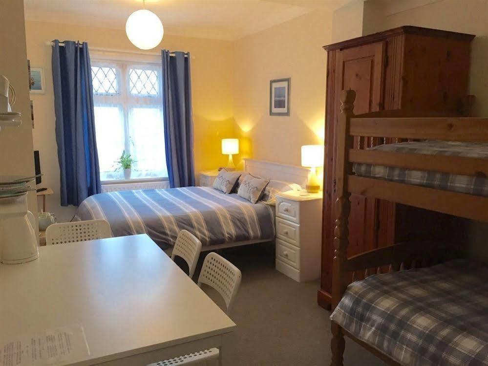 Railway Cottage Суонидж Екстериор снимка